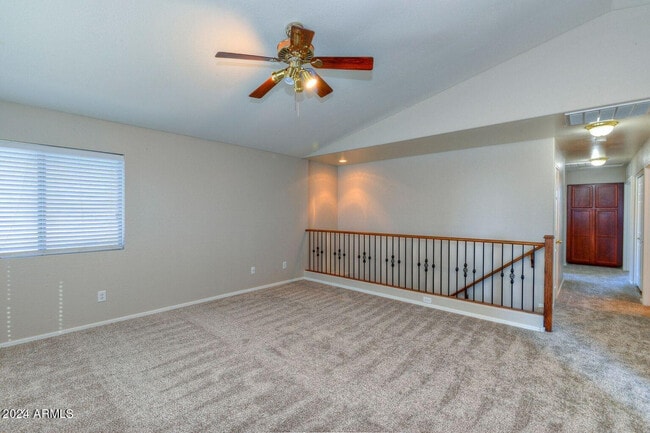 Building Photo - 43313 W Cowpath Rd