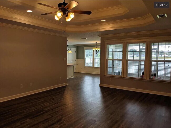 Building Photo - 4091 Cottage Heights Rd