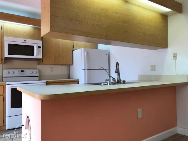 Foto del edificio - 594 Green Springs Pl