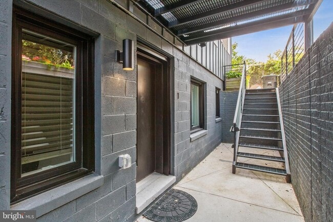 Building Photo - **$500 Gift Card Promotion** | Modern 2BR/2BA condo located in Brookland