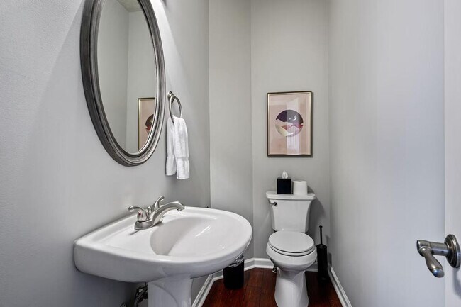 Foto del edificio - 1431 Bay Overlook Dr