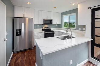 Building Photo - 92-1333-1333 Panana St