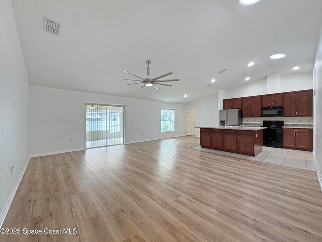 Foto del edificio - 522 Olivia St