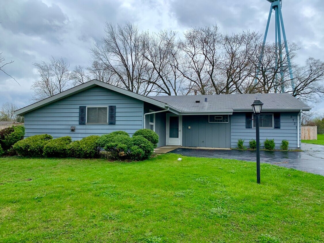 8731 W 161st Pl, Orland Park, IL 60462 House Rental in Orland Park
