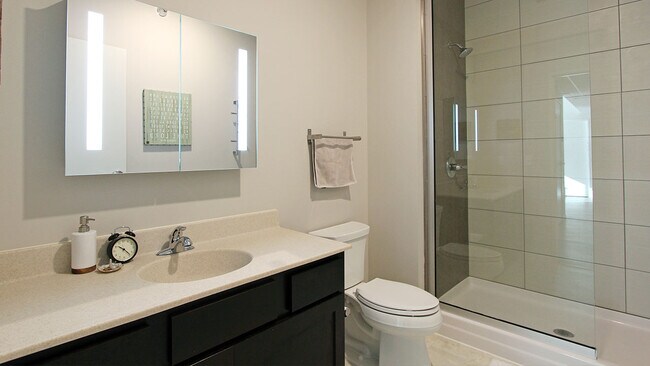 Foto del edificio - 4000 Gardenview Dr