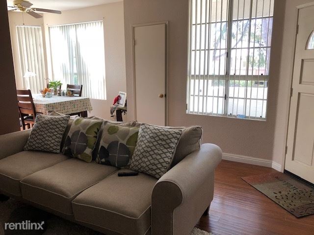 Building Photo - 2 br, 2 bath Condo - 11460 Caminito La Bar