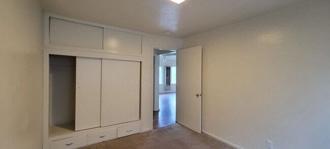 Foto del edificio - Westside 2 Bedroom 1 Bath House