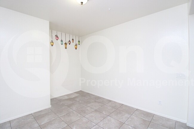 Building Photo - 11439 N 88th Ln