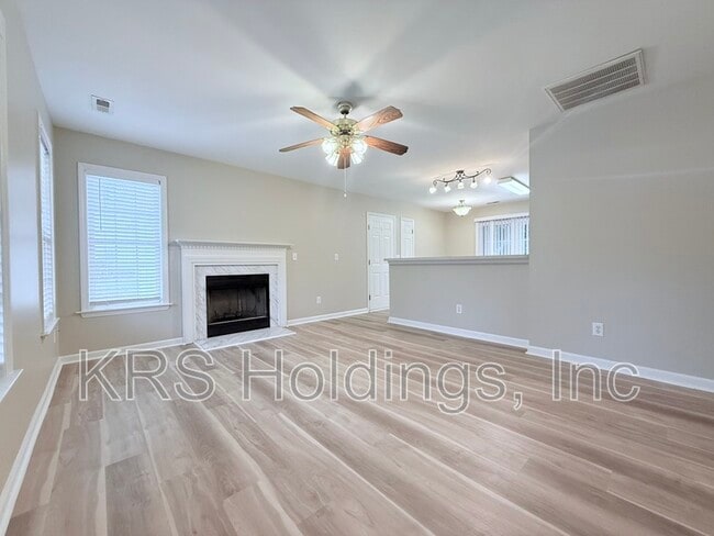 Foto del edificio - 613 Flaherty Ave