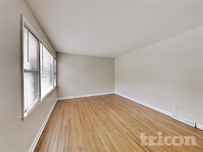 Foto del edificio - 1133 Penrose Ln