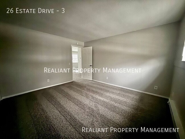 Foto del edificio - 26 Estate Dr