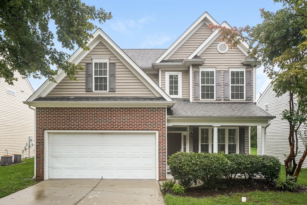 Foto principal - 8152 Rolling Glenn Dr