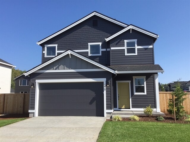 Foto principal - 1016 NE 12th Circle