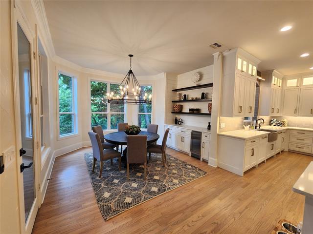 Building Photo - 401 Fall Creek Dr