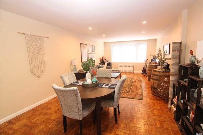 Building Photo - 110-15 71st Rd