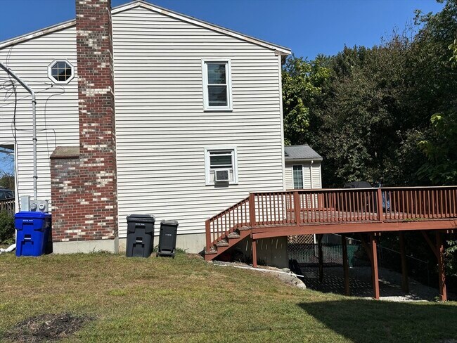 Building Photo - 19 Lena Ln