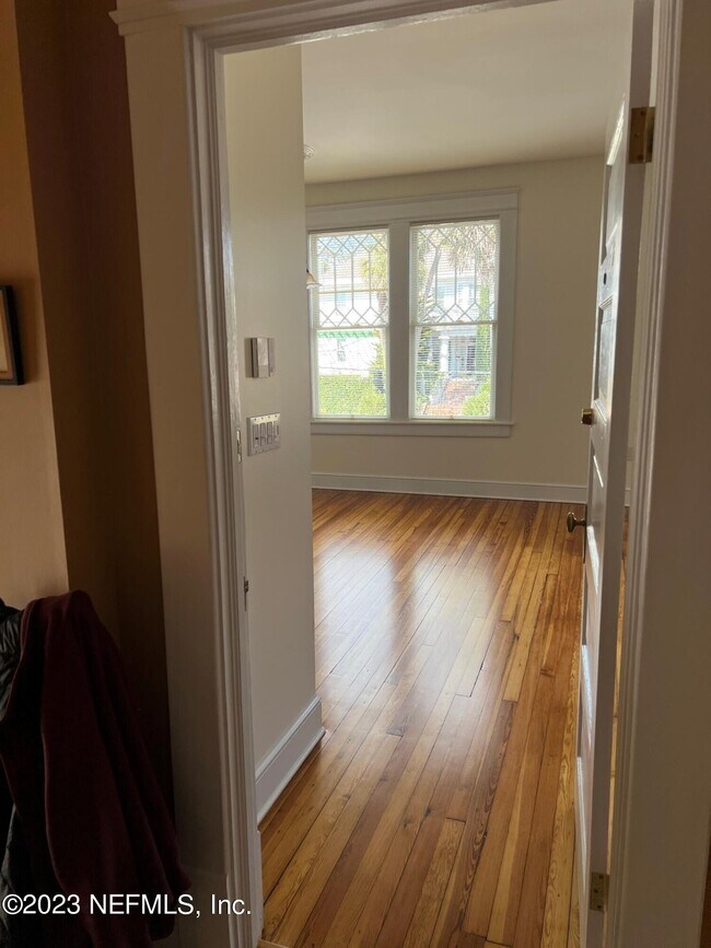 Foto del edificio - 2206 Oak St