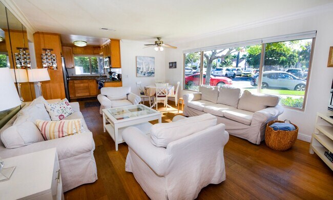 Building Photo - 1052 Isabella Ave # A