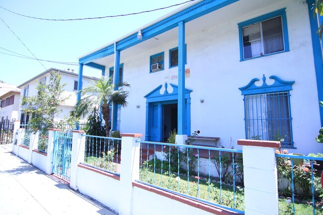 Building Photo - 1210 N Berendo St