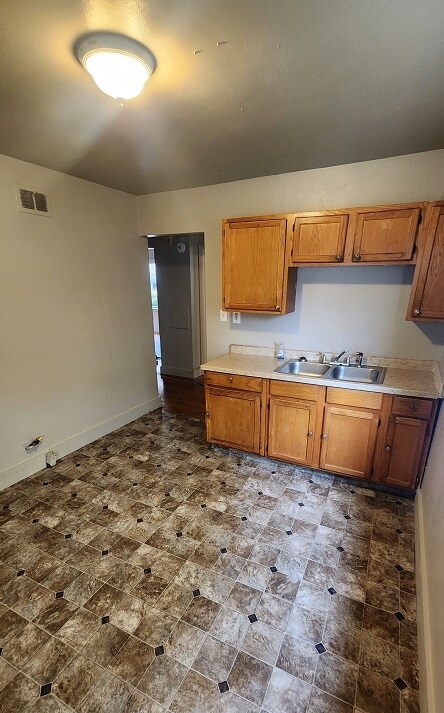 Foto del edificio - 4645-4647 W Fond du Lac Ave
