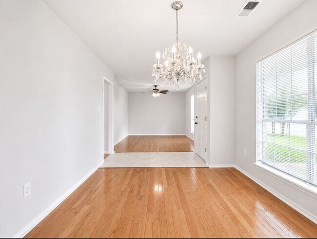 Building Photo - 12035 Barrett Brae Dr