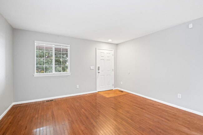 Building Photo - 637 N 48th Ave