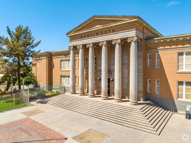 Kenilworth Elementary School stands as a historic landmark in Willo, showcasing Neo-Classical architecture since its opening in 1920.?