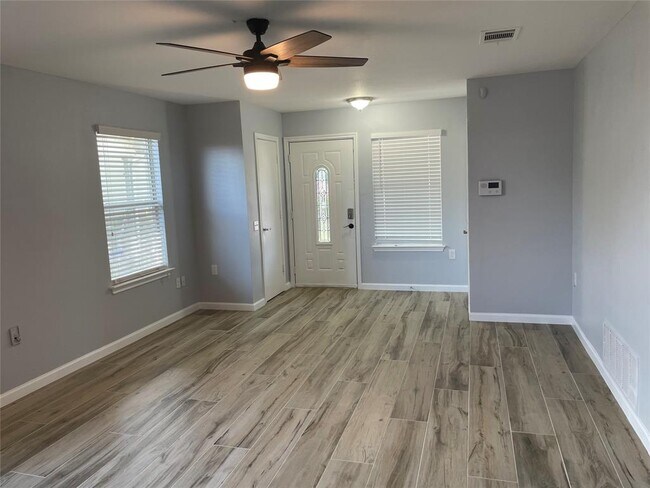 Foto del edificio - 3401 Sand Dunes Ave