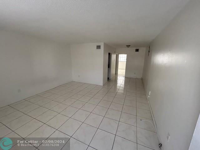 Foto del edificio - 1800 79th Street Causeway