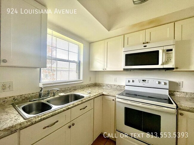 Foto del edificio - 924 Louisiana Ave