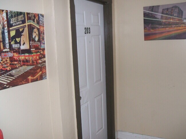 Foto del edificio - 303 Howard St.