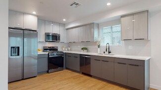 Building Photo - 1309 N Harvard Blvd