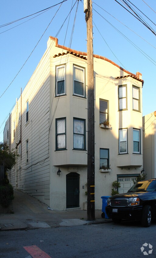 Foto principal - 335-337 Richland Ave