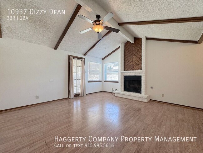 Building Photo - 10937 Dizzy Dean Pl