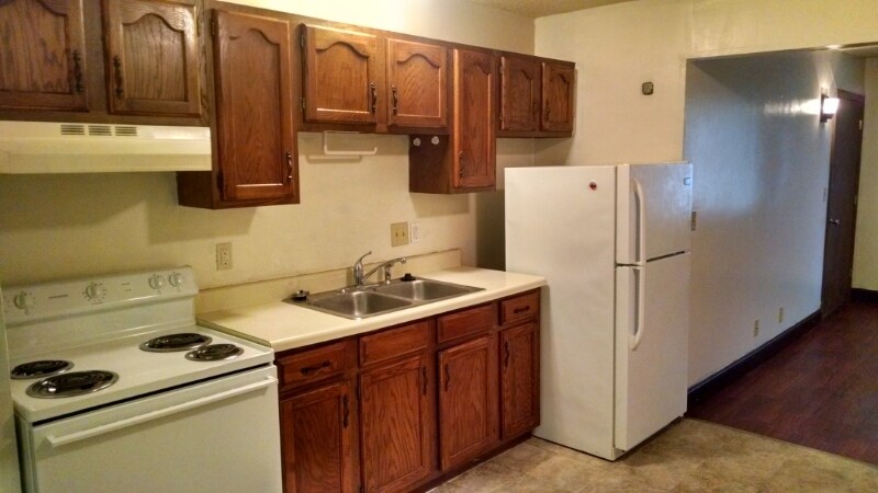 Primary Photo - 2203 Vienna Rd