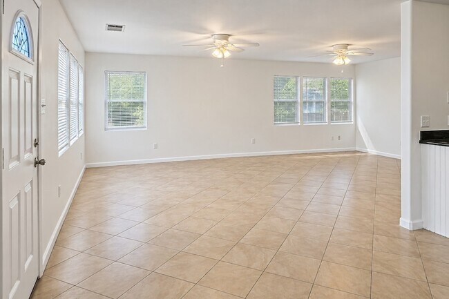 Foto del edificio - 1805 Bayou Homes Dr