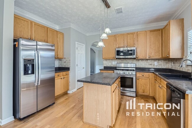 Building Photo - 516 Gables Ct