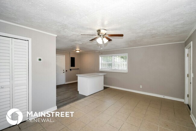 Building Photo - 4602 Roanoke Blvd