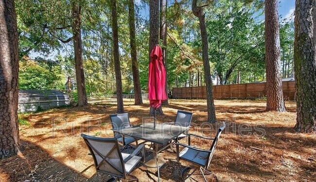 Building Photo - 10917 Blue Heron Dr