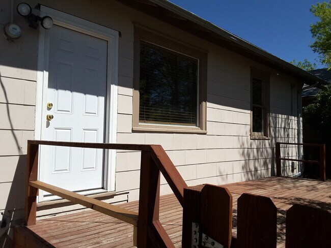 Building Photo - Available Now! Call the office to schedule...