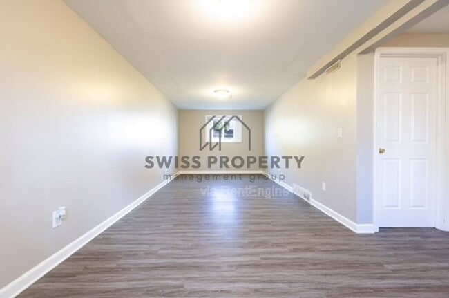 Foto del edificio - 2859 Falcon Bridge Dr