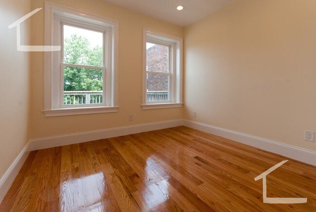 Foto del edificio - 79 Brighton Ave