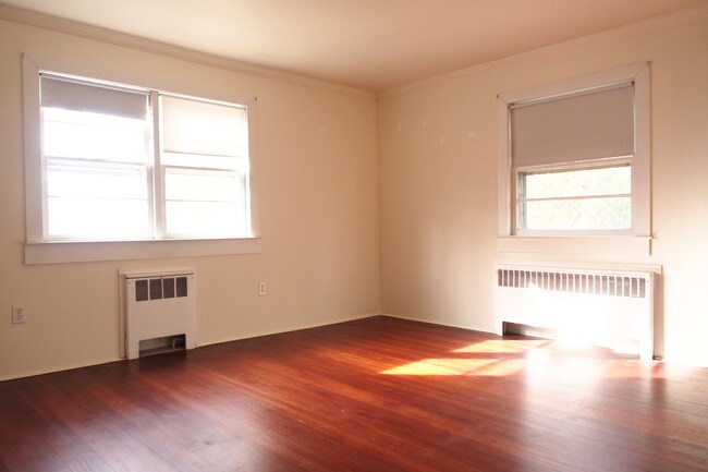 Master Bedroom - 23 Grove St