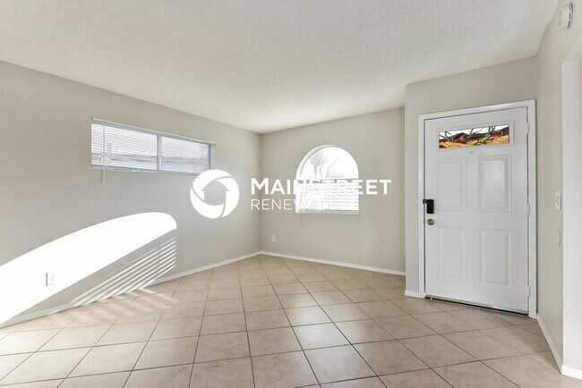 Foto del edificio - 3 Bedroom Pet-Friendly Home in TUCSON, AZ ...
