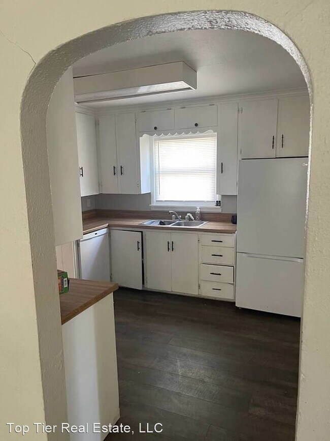 Foto del edificio - 3 br, 1 bath House - 1001 N Pine St