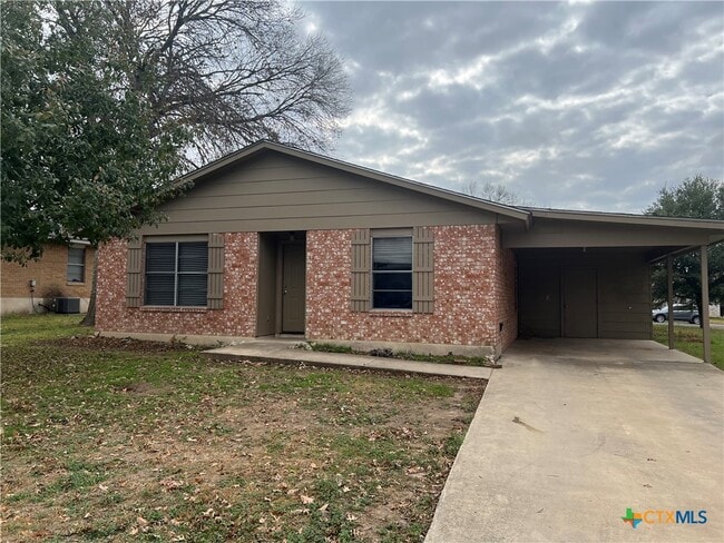 Building Photo - 1768 Kuehler Ave