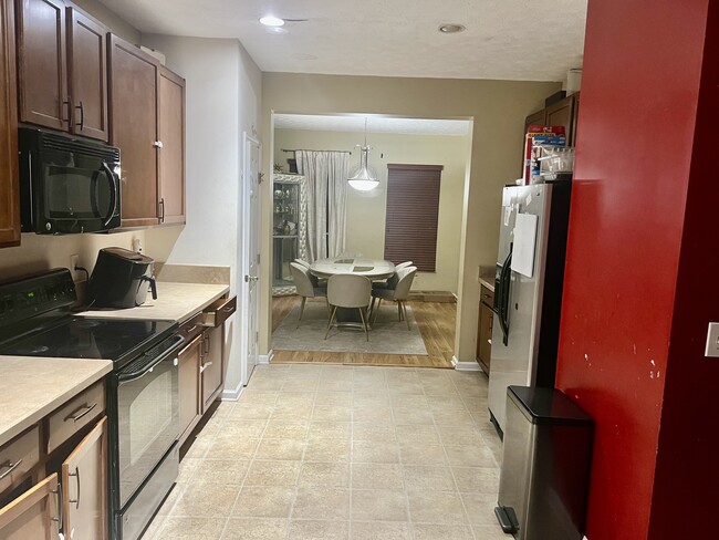 Dining Room - 3823 Winding Path Dr