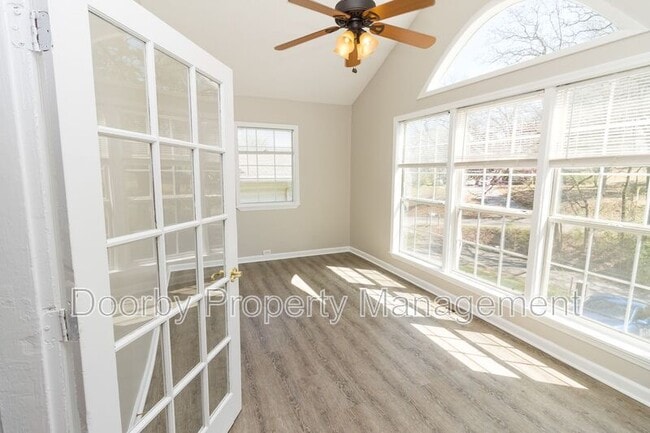 Building Photo - 727 Talley Rd