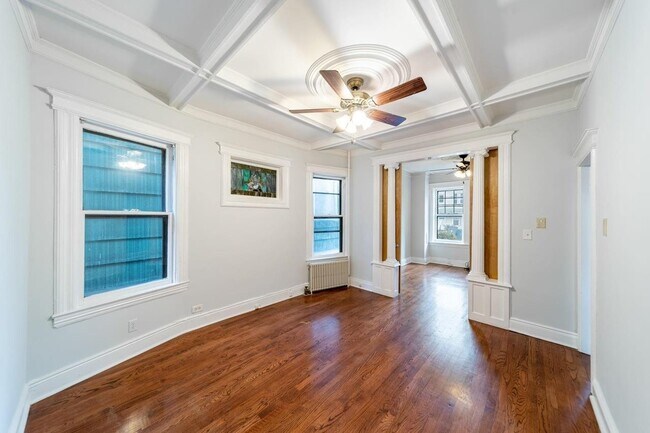 Foto del edificio - 31 Winfield Ave