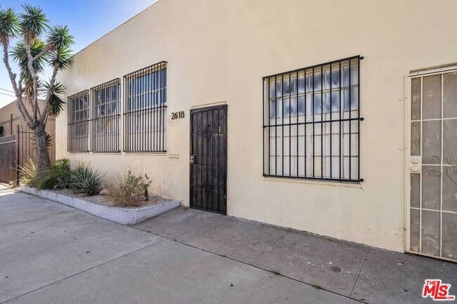 Building Photo - 2618 E 54th St